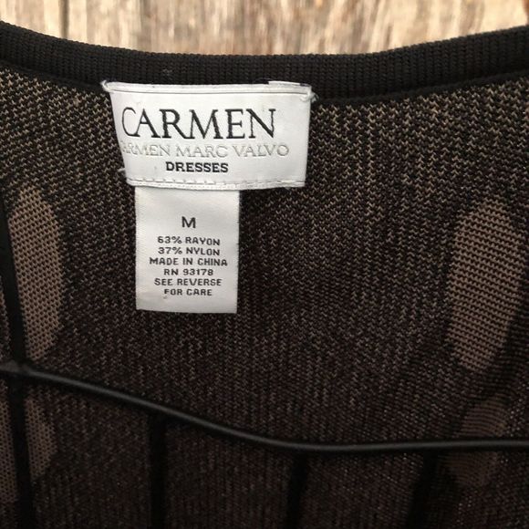 Carmen Marc Valvo Printed Short Sleeve Sweater Sheath Dress EUC Size M - Picture 3 of 4